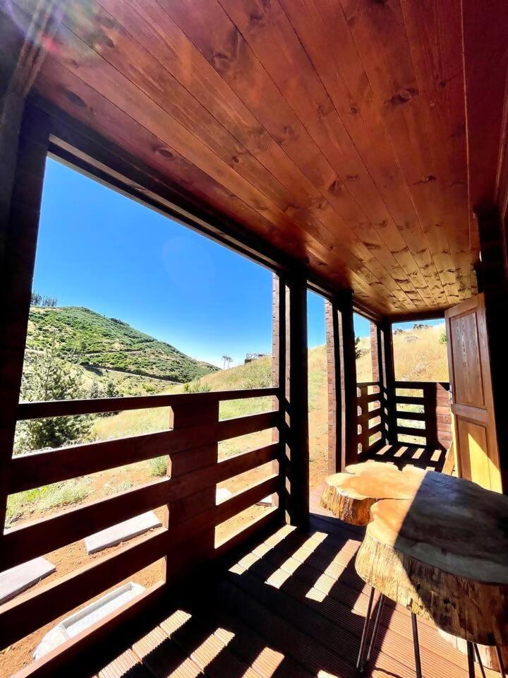 Mountain Eco Shelter 3 Hotell Corujeira de Dentro Exteriör bild